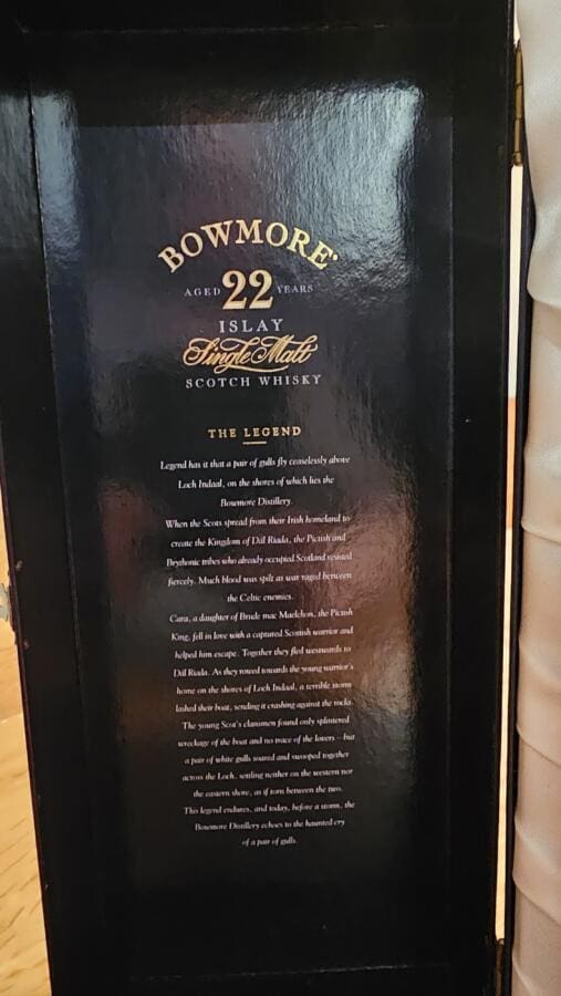 Bowmore 22yo - The Legend