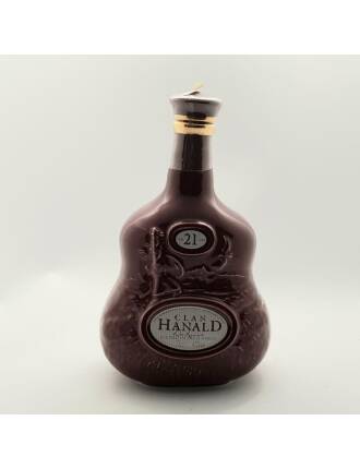 Clan Hanald (21 Jahre) Ceramic Decanter