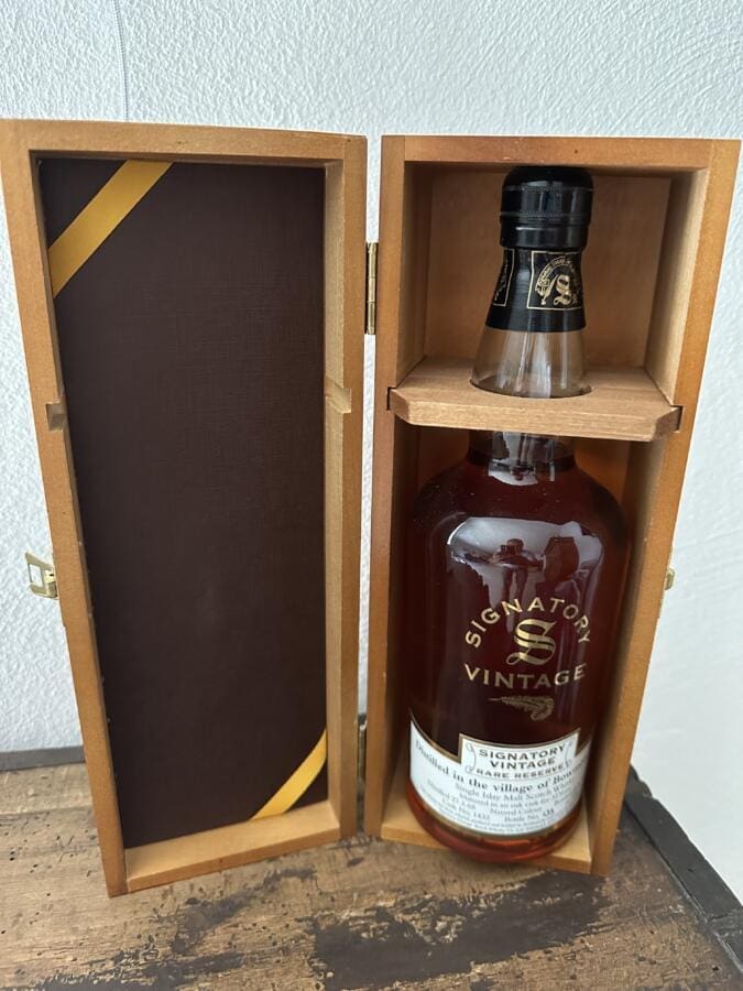 Bowmore 1968 Rare Reserve (Signatory Vintage)