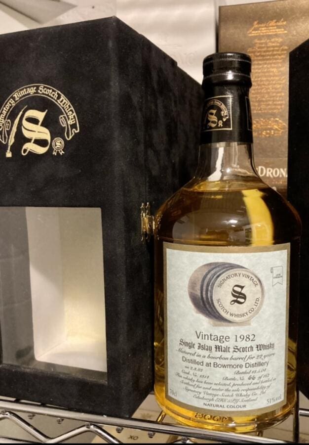 Bowmore 1982 (22 Years) - Signatory Vintage