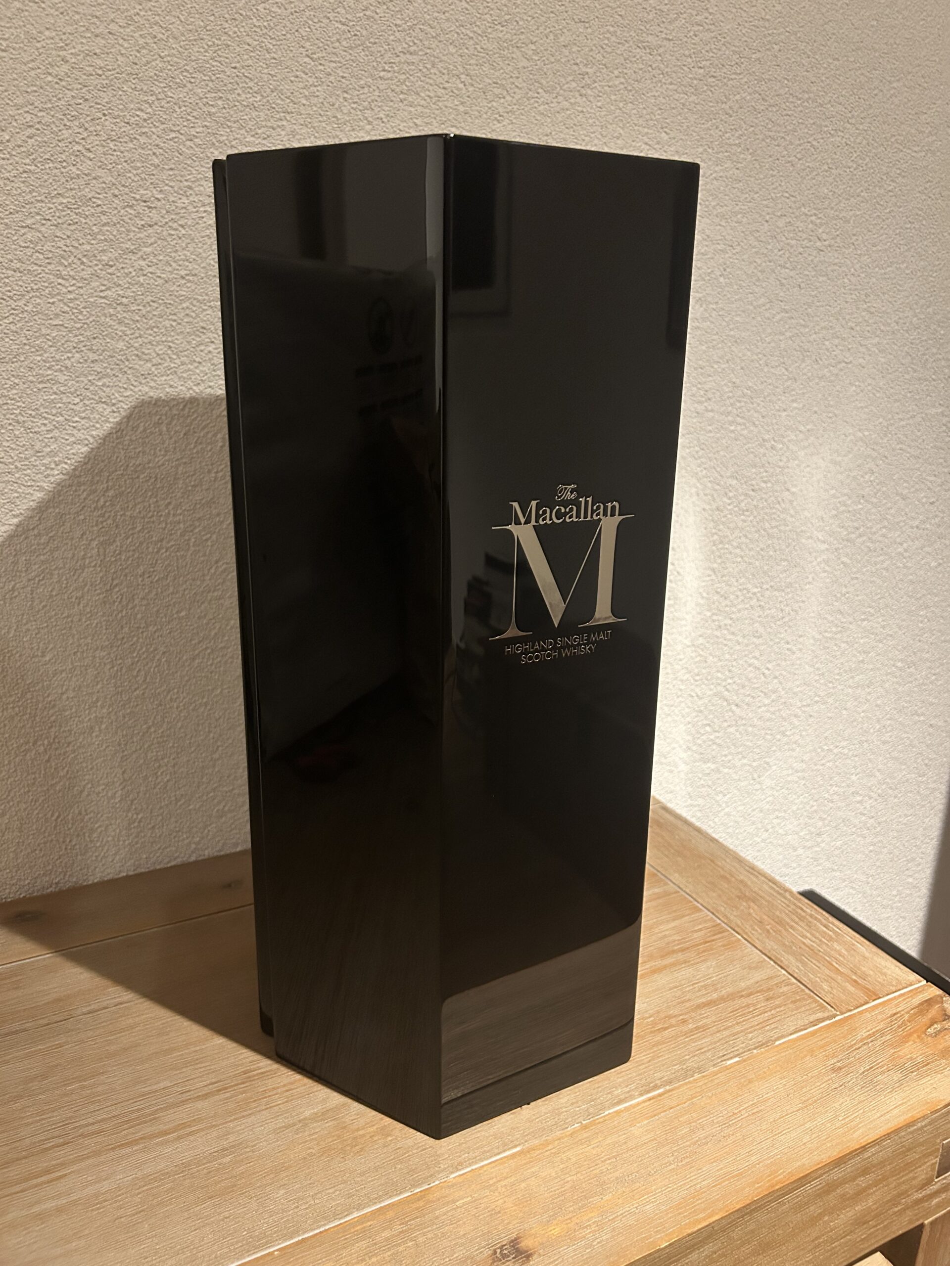 Macallan M Lalique Decanter – Release 2017