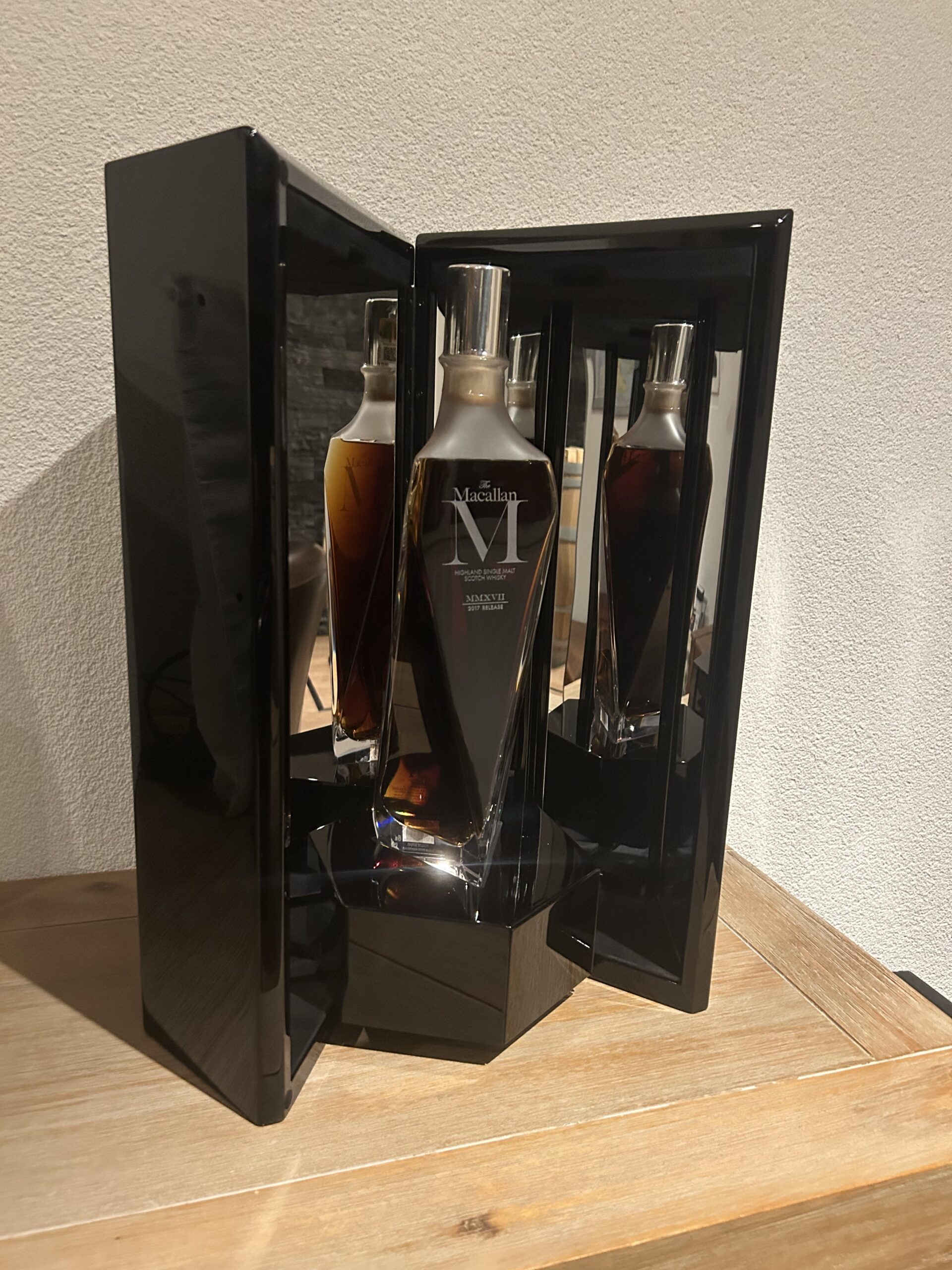 Macallan M Lalique Decanter – Release 2017