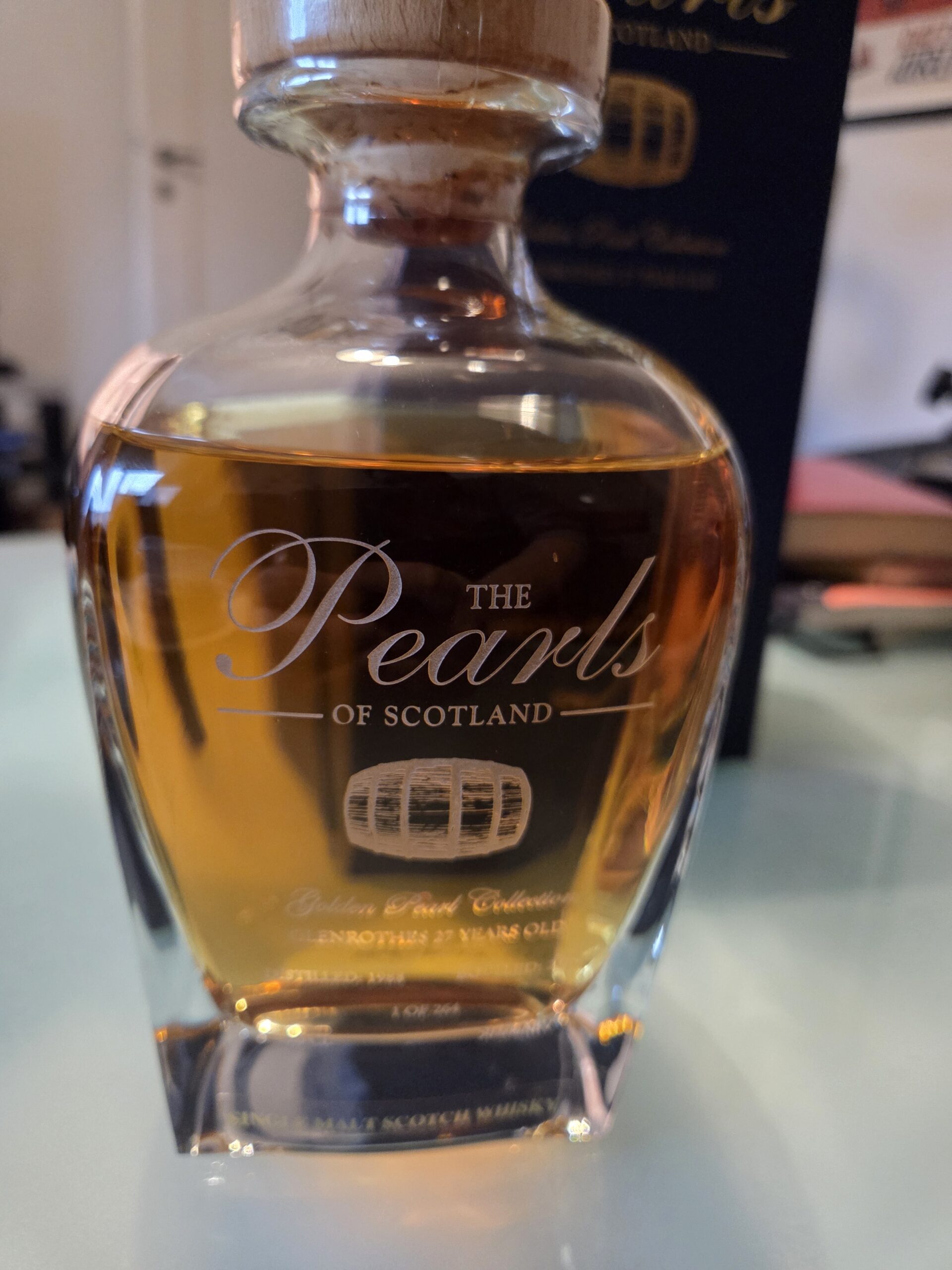 Glenrothes 27 Years (1988) – The Pearls of Scotland – Cask Strength – 50.6%
